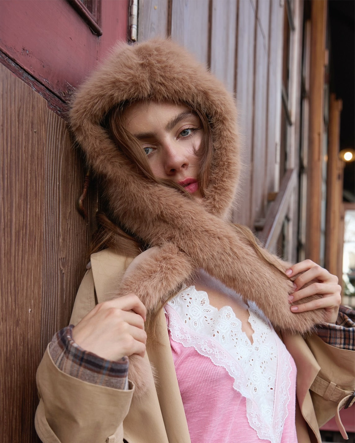FAUX FUR HOOD SCARF BROWN
