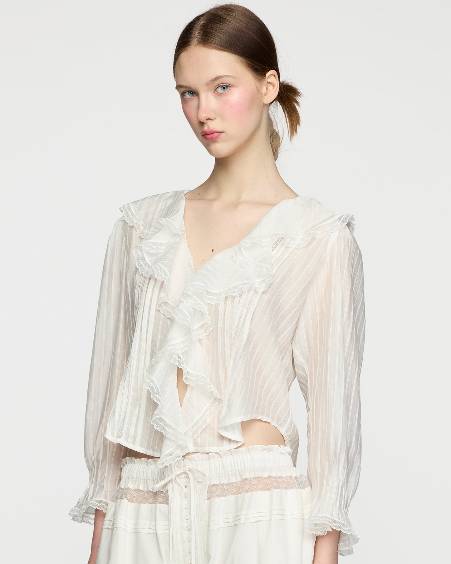 RUFFLE TOP