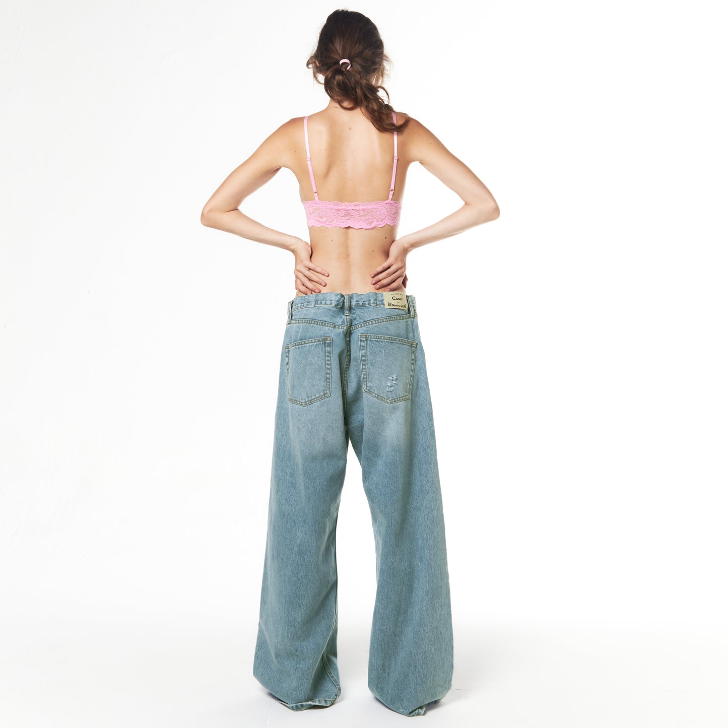 CLASSIC BLUE JEANS